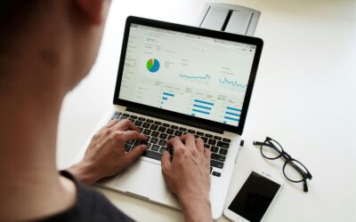 Comment intégrer un système de réservation dans une création de site web à Genève ?