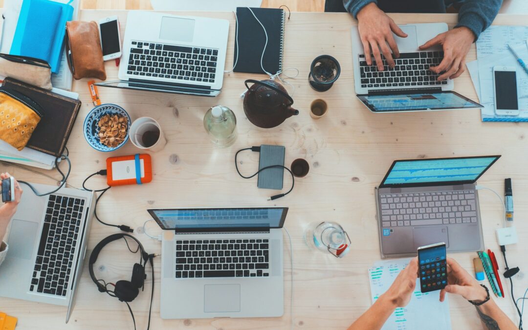 Comment intégrer efficacement des mots-clés locaux dans la création de site web à Genève ?